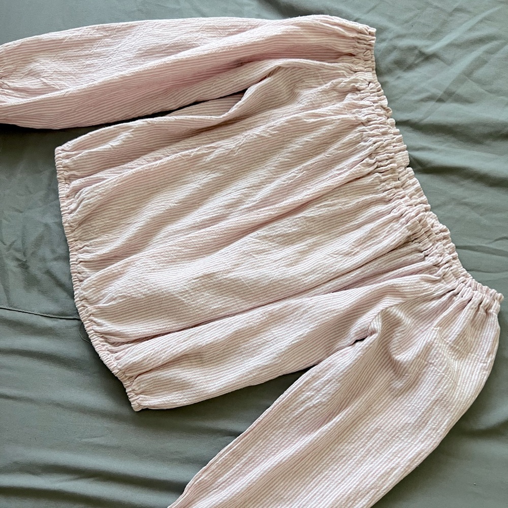 BRANDY MELVILLE TOP